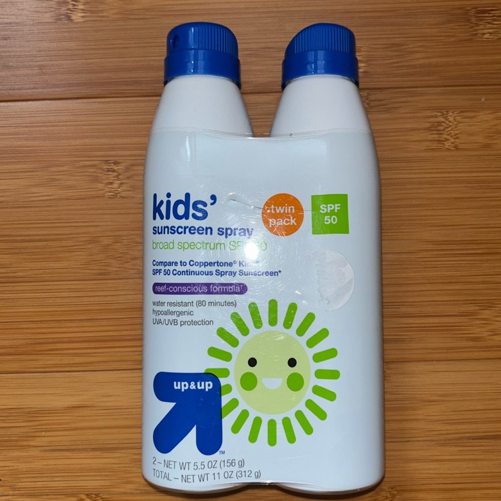 Up & Up Kids Sunscreen Spray Broad Spectrum SPF 50 Exp 5/26